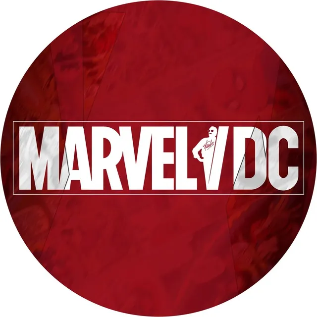 Marvel / DC: Geek Movies — логотип